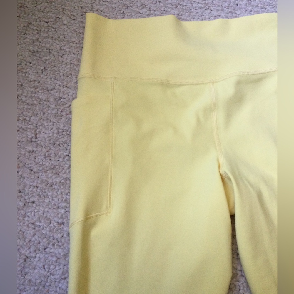 Athleta Salutation Stash High-rise Legging NWOT - Picture 5 of 9
